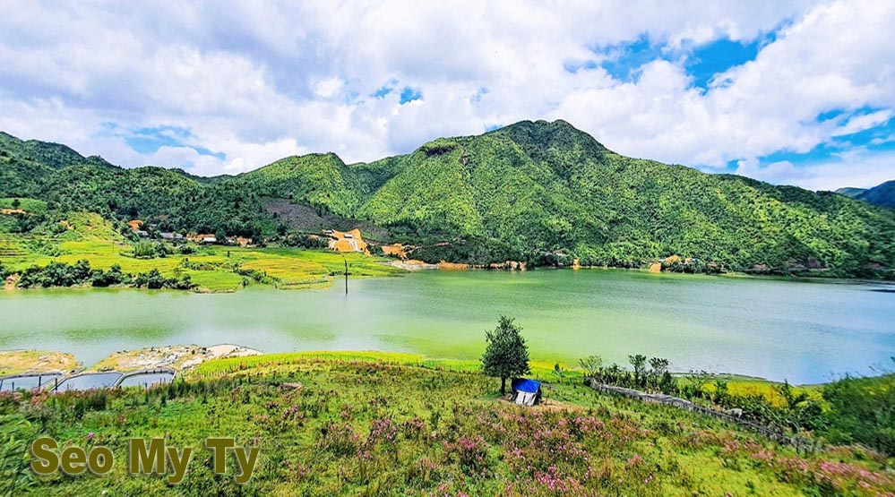Seo My Ty lake - A peaceful retreat in Sapa mountains